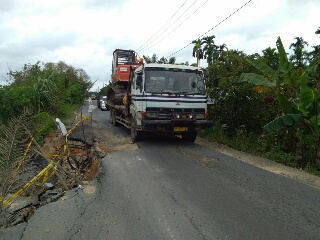 Kurangnya Perhatian Pemprov Riau, Beberapa Daerah di Inhil Terancam Terisolir Akibat Abrasi 