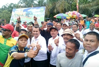  Tim Relawan  Siap Menangkan Syamsuar 