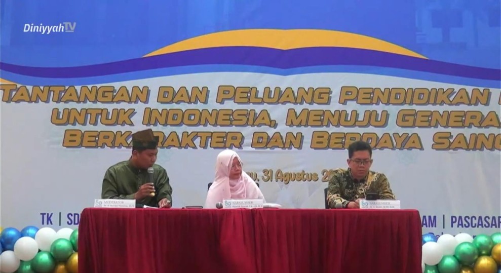 Bersempena 60 Tahun, Diniyyah Pekanbaru Gelar Seminar Tantangan dan Peluang Pendidikan Islam