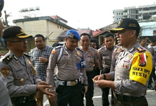Wakapolresta Pekanbaru Pimpin Pemeriksaan Kelengkapan Personel 