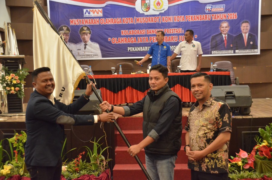 Wakil Ketua DPRD Tengku Azwendi Fajri Tutup Musorkot KONI Pekanbaru, Optimisme Dibawah Kepemimpinan Reza