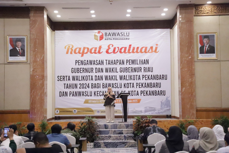 Bawaslu Pekanbaru Gelar Rapat Evaluasi Pengawasan Pilkada 2024