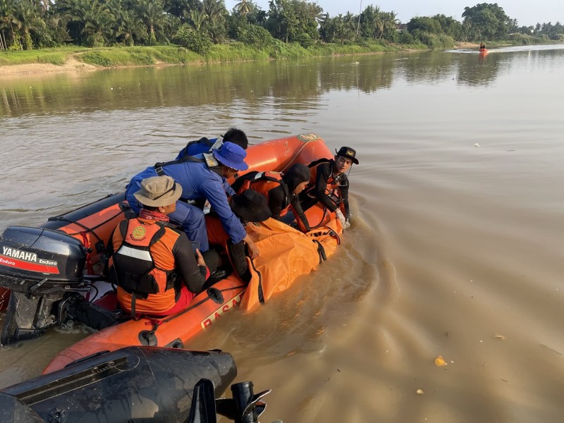 Dua Hari Pencarian, Korban Tenggelam di Kuantan Singingi Ditemukan Tak Bernyawa