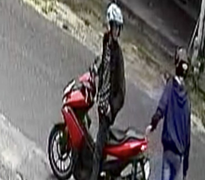 Wajahnya Terekam CCTV, Polisi Buru Pelaku Curanmor Disertai Pembunuhan di Air Dingin Pekanbaru