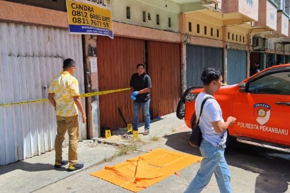 Geger! Montir Temukan Mayat Bayi Dalam Kantong Plastik di Depan Ruko di Pekanbaru