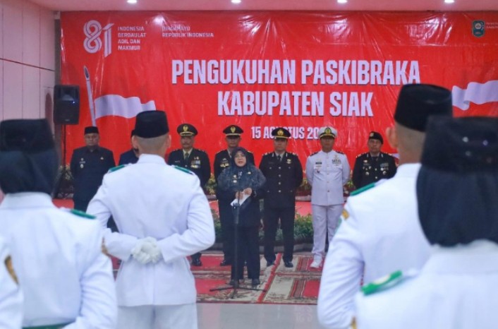 32 Paskibraka Siak Siap Kibarkan Merah Putih, Bupati Afni Titip Teladan Negeri Istana untuk Indonesia