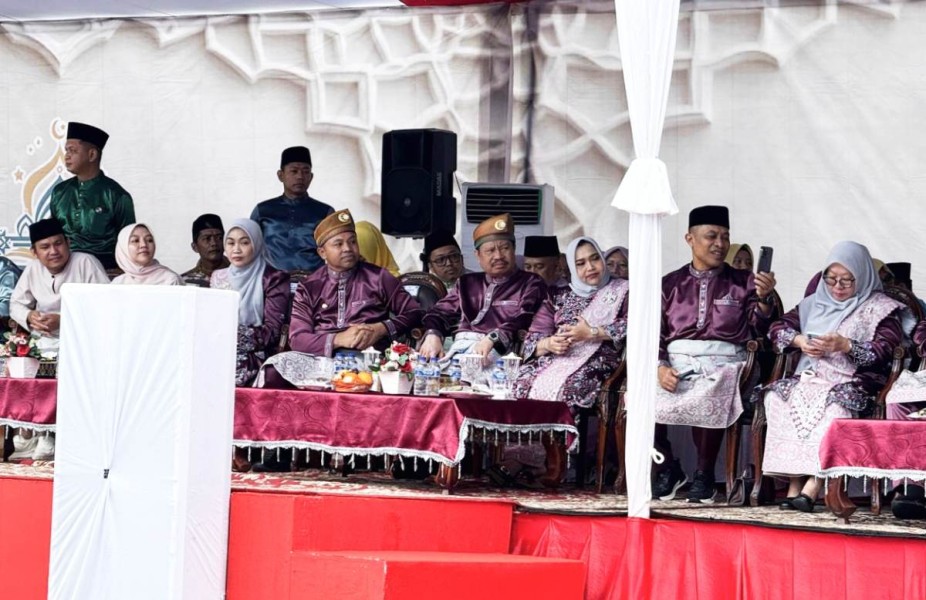 Sambut MTQ Ke- 43 di Bengkalis, Gubri Wahid Resmi Lepas Pawai Taaruf