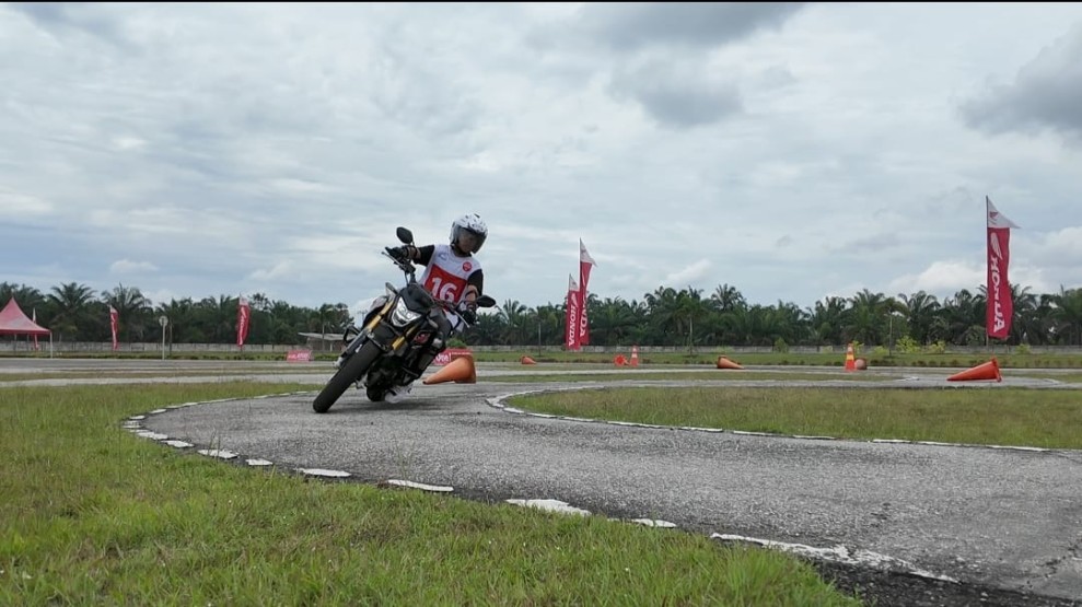 Honda Community Safety Riding Regional Competition 2025: Ajang Unjuk Kemampuan Berkendara Aman Komunitas Honda Pekanbaru