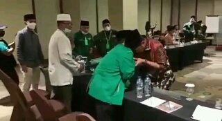 Terpilih Kembali Jadi Ketua NU Riau, Rusli Achmad Mundur dari PDIP