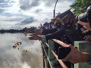 Mengenang Tragedi Rengat Berdarah, Wakil Bupati Inhu, Polres & Dandim Tabur Bunga