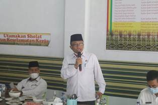 Sekda Arfan Resmikan RM Young Bengkalis Cabang Siak