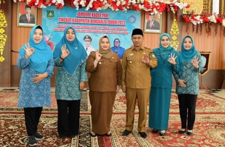 Buka Jambore PKK, Bupati Kasmarni Harapkan Kader PKK Rangkul Masyarakat Dukung Program Pemkab Bengkalis