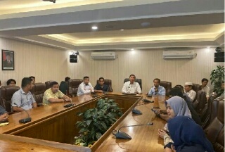 Matangkan Persiapan, Panitia Kongres Rapat dengan Ketua Umum IKA UIR