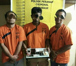 Gunakan Mobil Sedan, Tiga orang Kedapatan Bawa Sabu Diringkus Polsek Peranap
