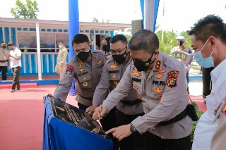Mudahkan Layanan Publik, Kapolda Riau Resmikan Drive Thru Terpadu di Polres Rohil