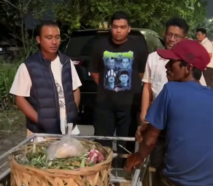 Tim Gakkum DLHK Pekanbaru Tindak Pembuang Sampah Liar di Soekarno