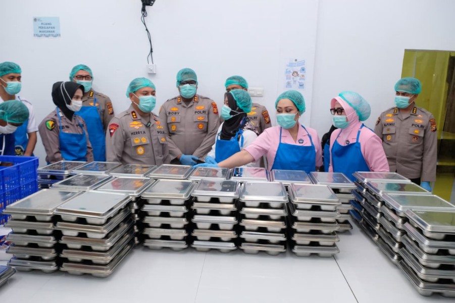 Kapolda Riau Resmikan Dapur SPPG Polres Kampar