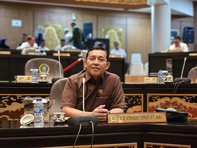 Fraksi Demokrat DPRD Riau Buka Posko Pengaduan PPDB