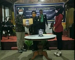 LPPL Siak TV Juara 2 & LPPL RPK 92 FM Siak Juara 3 Tingkat Nasional