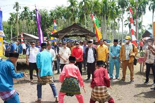 Gubernur Syamsuar Disambut Gembira Masyarakat Meranti