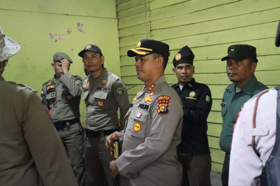 Polres Rohul Siap Berantas Pekat, Razia Warung Sarang Miras dan Narkoba di Rambah Hilir