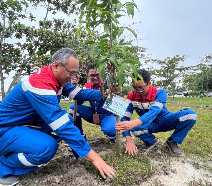 Komitmen Menjaga Lingkungan, PHR Sumbang Aksi Nyata Melalui Donasi dan Tanam Bibit Pohon