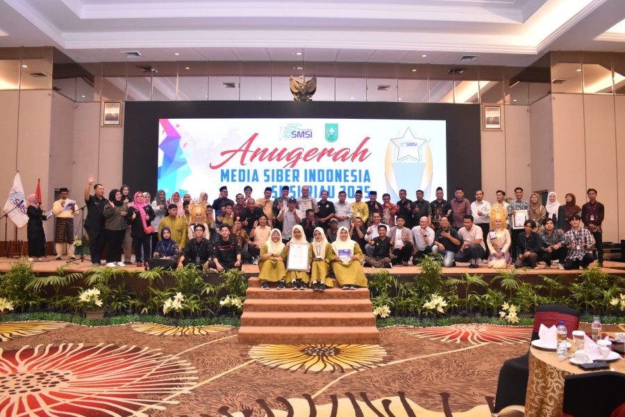 Anugerah Media Siber Indonesia SMSI Riau Sukses Digelar, Berikut 10 Penerima Penghargaan