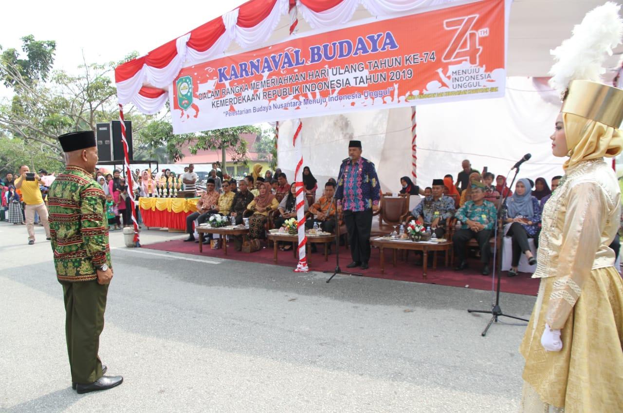 Karnaval Budaya HUT RI Ke 74, Peserta Pakai Topeng Pemimpin RI