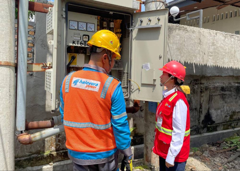 PLN Imbau Masyarakat Waspada Potensi Bahaya Listrik di Musim Hujan dan Cuaca Ekstrem