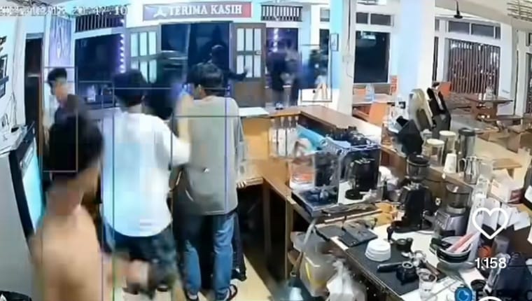 Diduga Geng Motor Lakukan Penyerangan di Cafe Pekanbaru, Polisi Buru Para Pelaku