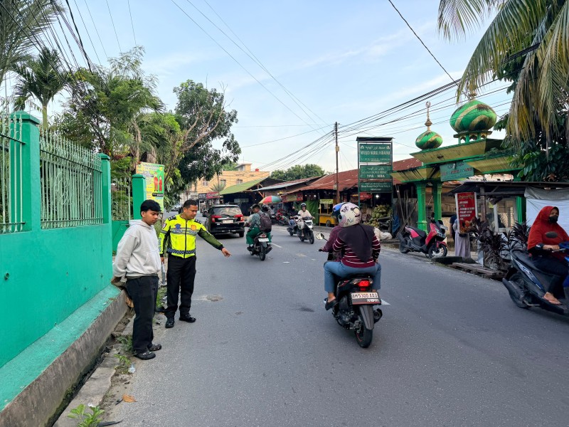 Empat Orang Terluka dalam Kecelakaan Dua Sepeda Motor di Jalan Tengku Bey Pekanbaru
