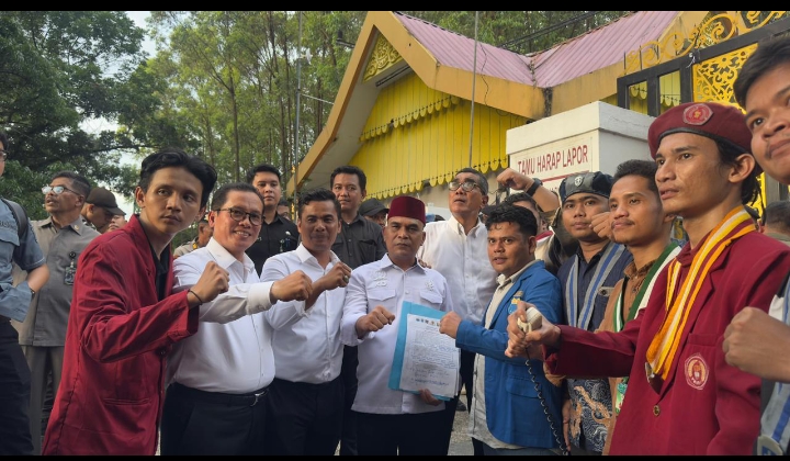 'Kedewasaan Berdemokrasi': DPRD Riau Puji Aksi Damai Mahasiswa Tanpa Anarki