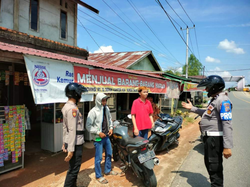 Polsek Tempuling Gelar Patroli di Hari Libur, Edukasi Pasca Pilkada dan Pererat Persaudaraan
