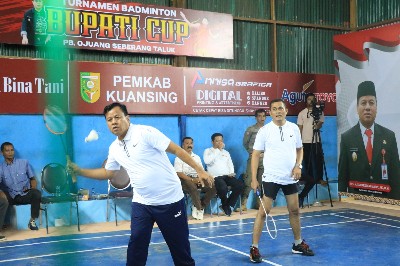 Buka Turnamen Bulutangkis, Plt Bupati Sebut Akses Jalan Warga Jadi Prioritas Perbaikan