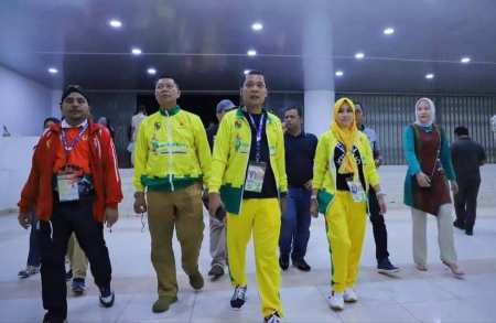 Bidik Juara Umum, Muflihun & Istri Turun ke Kuansing Semangati Atlet Pekanbaru