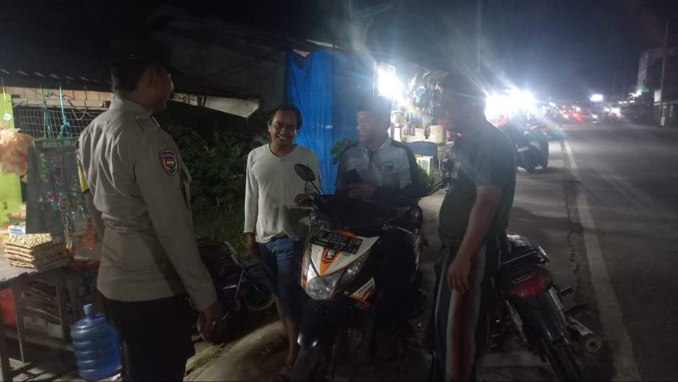 Patroli Malam Hari Jelang Pilkada, Polsek Tempuling Tingkatkan Pengamanan