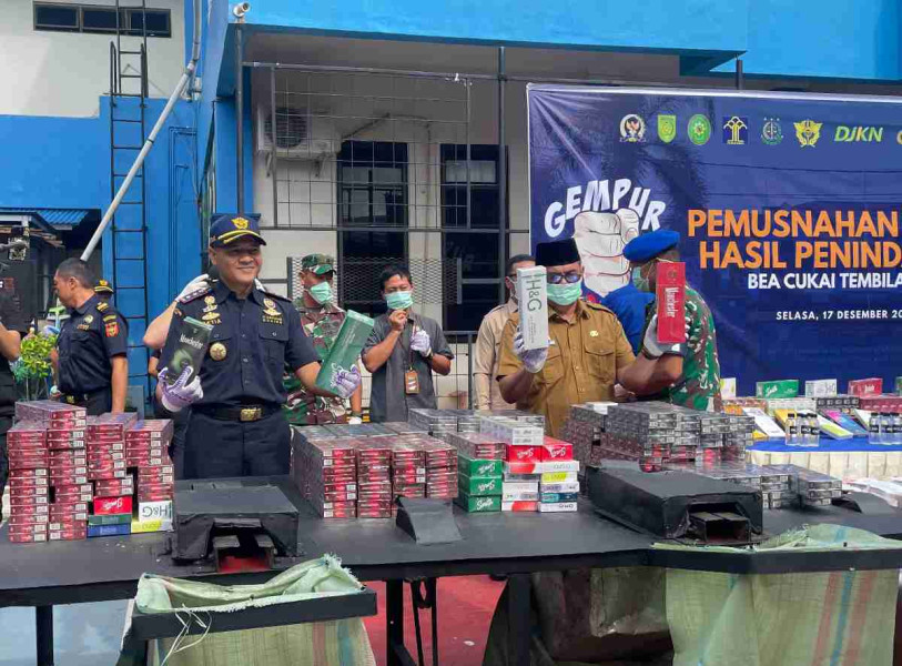 Bea Cukai Tembilahan Musnahkan Rokok Ilegal dan Miras