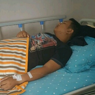 Anggota Manggala Angni Daops Rengat Dirawat Akibat Kelelahan Memadamkan Api