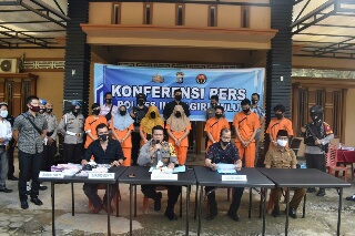 30 Tahun Lakoni Bisnis Narkoba, Keluarga Mak Gadih & 1 ASN Digerebek Polres Inhu