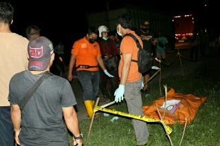 Mayat Tanpa Identitas Ditemukan Membusuk di Inhu, Melihatnya Bikin Shock