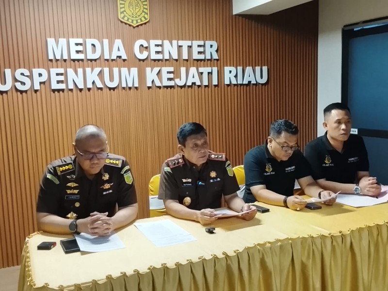 Korupsi Dana PI, Pengacara PT SPRH Ditangkap Kejati Riau