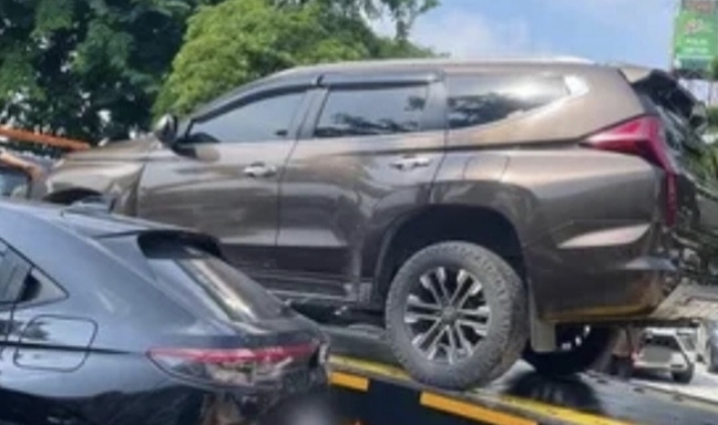 Diduga Imbalan Jabatan Kadis PUPR, KPK Sita Pajero Sport Istri Suhardiman Amby