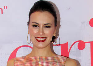  Lewat Senyuman, Sophia Latjuba Terlihat Awet Muda