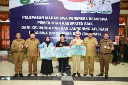 Bupati Siak Lepas 129 Mahasiswa Penerima Beasiswa PKH