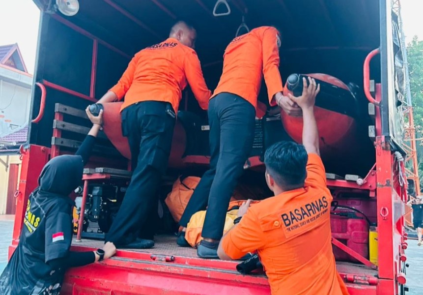 Perahu Terbalik di Sungai Indragiri, Satu Orang Hilang Masih Dicari Tim SAR