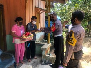 Diisi dengan Baksos, Polres Siak Peringati HUT RI ke 75