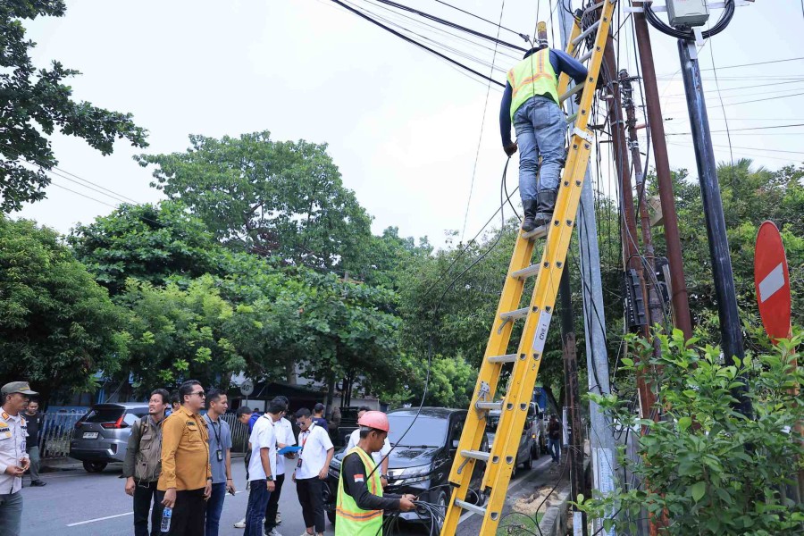 Kejar Tayang Akhir Tahun: Tak Hanya Kabel FO, Kabel PLN Juga Ditarget Masuk Tanah