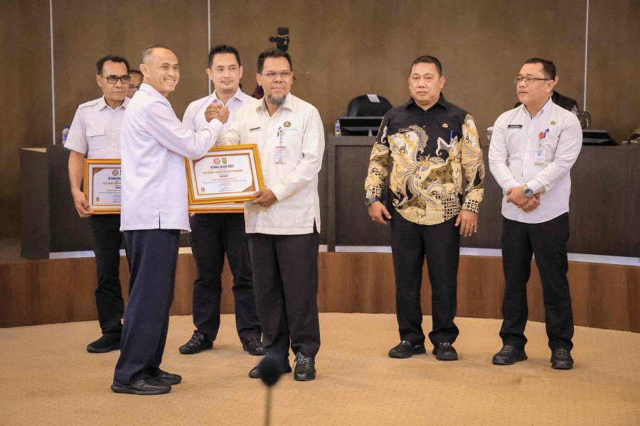 PPID Utama Pemko Pekanbaru Raih Peringkat Informatif di KI Riau Award 2025
