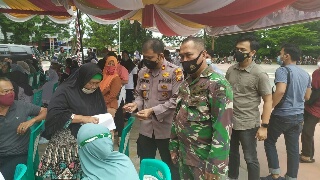 HUT Bhayangkara Ke-75, Polres Inhu Gelar Vaksinasi C-19 Massal 