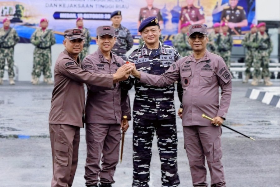 Perkuat Penegakan Hukum di Laut, Kajati Riau Teken PKS dengan TNI AL di Belawan